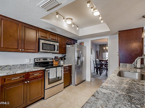 5th image of 5709 E SANDY Lane