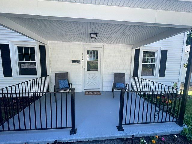 1st image of 186 North St