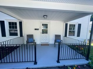 186 North St, Ware, MA 01082