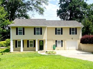 415 Dan Pl SE, Smyrna, GA 30082