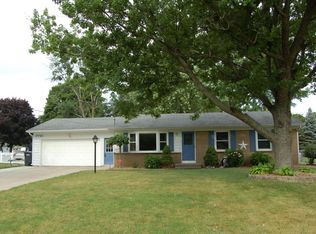 7721 Teakwood Dr, Jenison, MI 49428