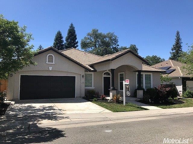 1st image of 4036 Hunter Oaks Ln