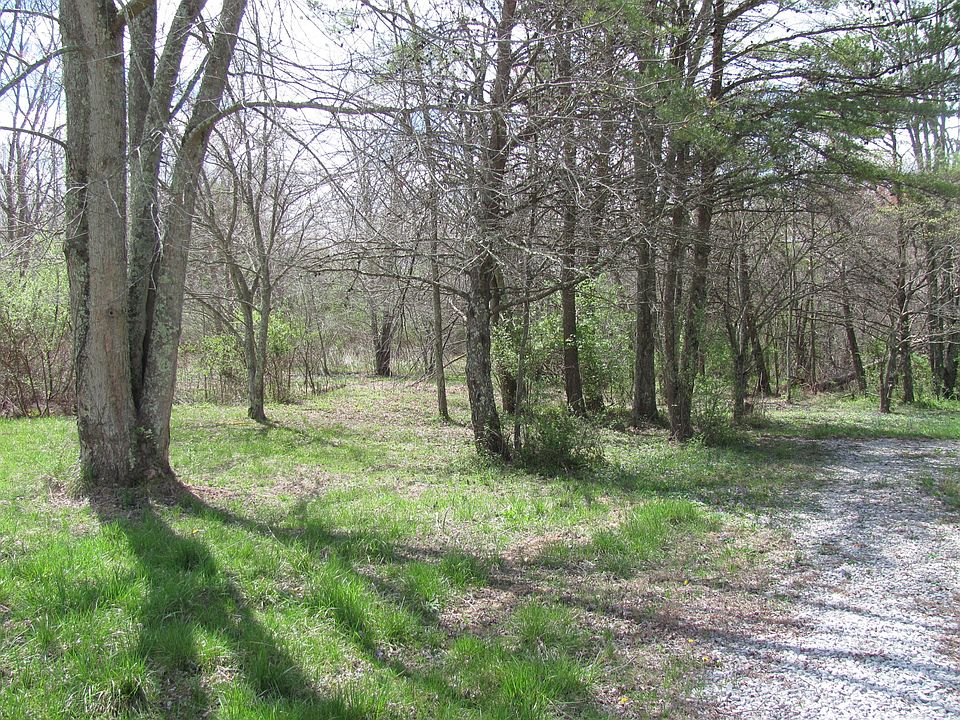 1st image of Woodgate Dr