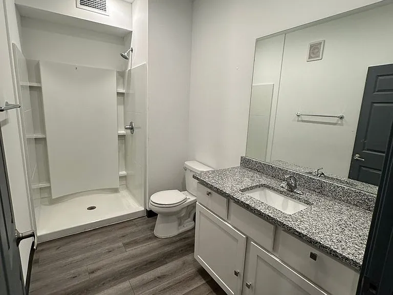 The Eastview — Photo 20