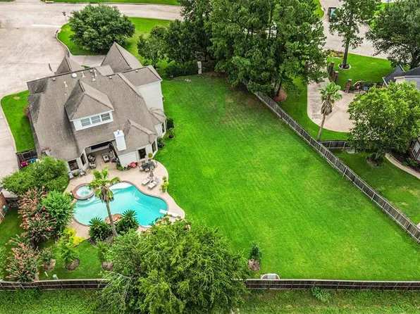 9707 Chipstead Court, Spring, TX 77379