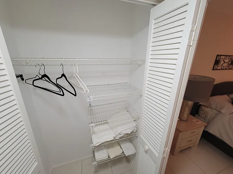4200 Belair Ln — Photo 23