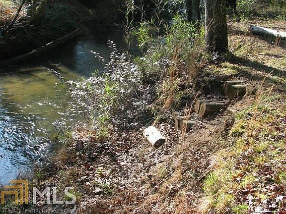 4th image of 1 Mill Creek Trl