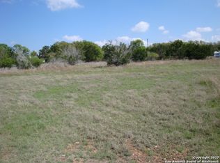 404 Riverside Dr, Pipe Creek, TX 78063