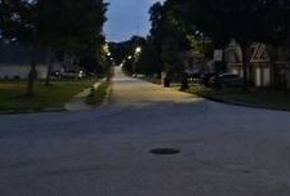 Exterior Neighborhood (street photo)