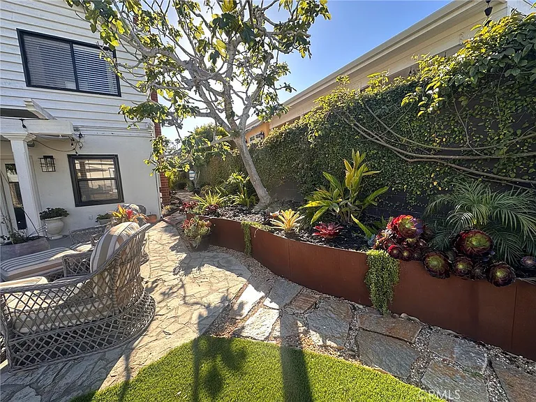 427 N Maria Ave — Photo 12
