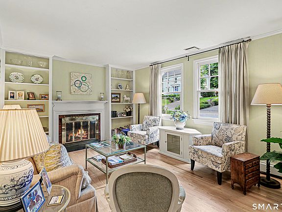 2nd image of 33 Walmsley Road