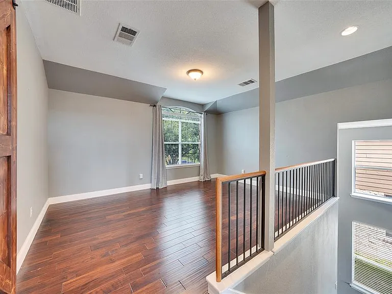 11129 Persimmon Gap Dr — Photo 16