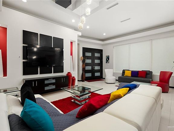 3rd image of 3416 Toucan Ave