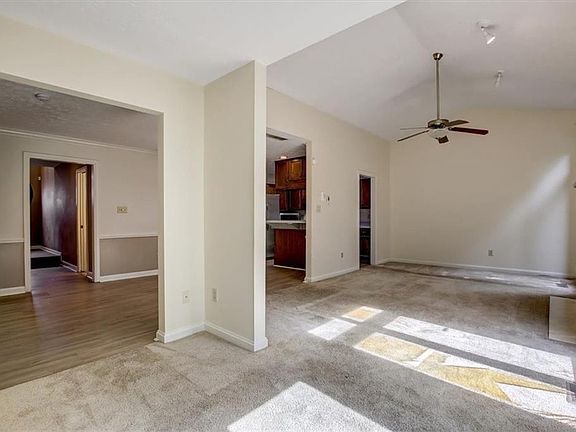 4th image of 9631 N Highgate Cir