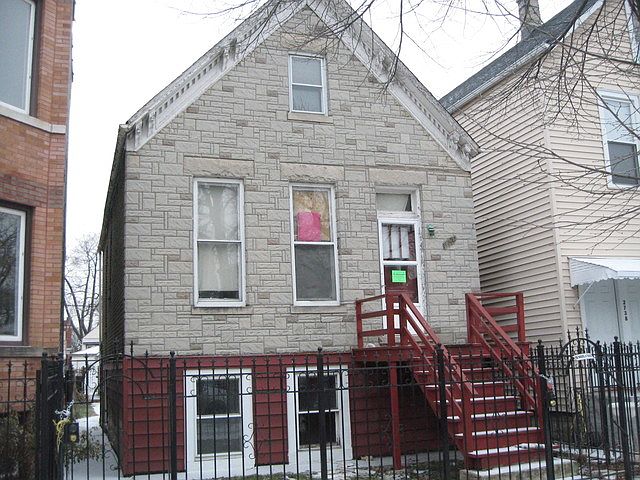 1st image of 2742 S Kedvale Ave