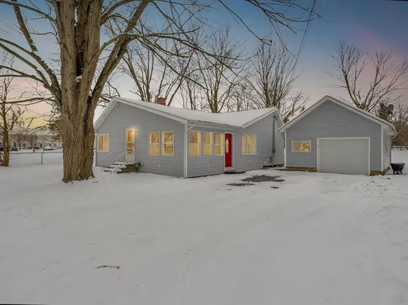 1410 Rowena Ln, Jackson, MI 49202