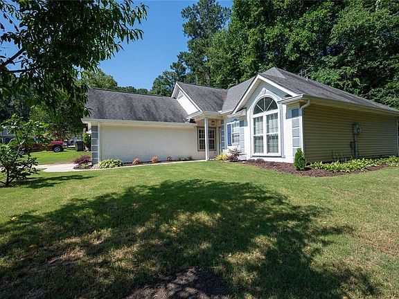 4th image of 312 Preston Chase Dr