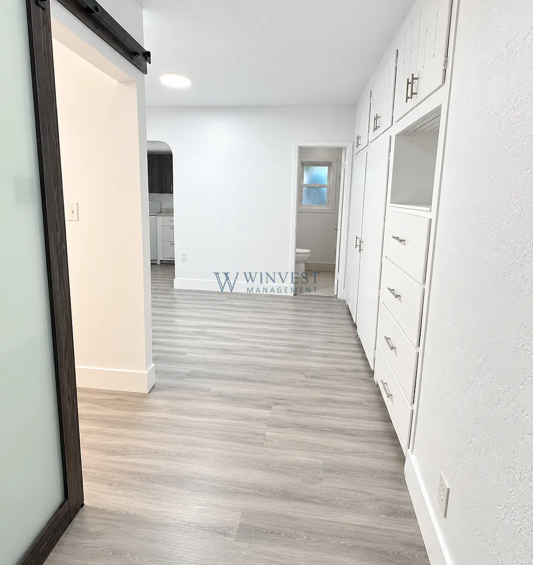 Affordable Hollywood 1BR | 8 Min to the Beach | Great Location — Photo 2