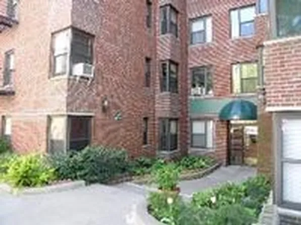 90 Park Terrace East