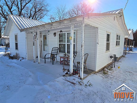 4th image of 614 E Avenue A