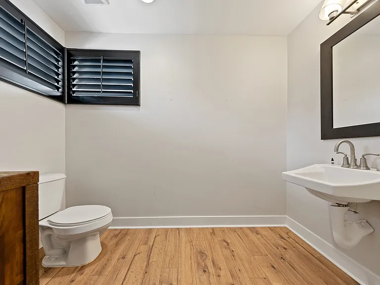 2753 Waverly Dr #510 — Photo 11