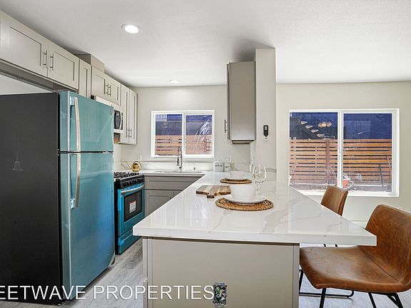 3rd image of 4553 Texas St #3