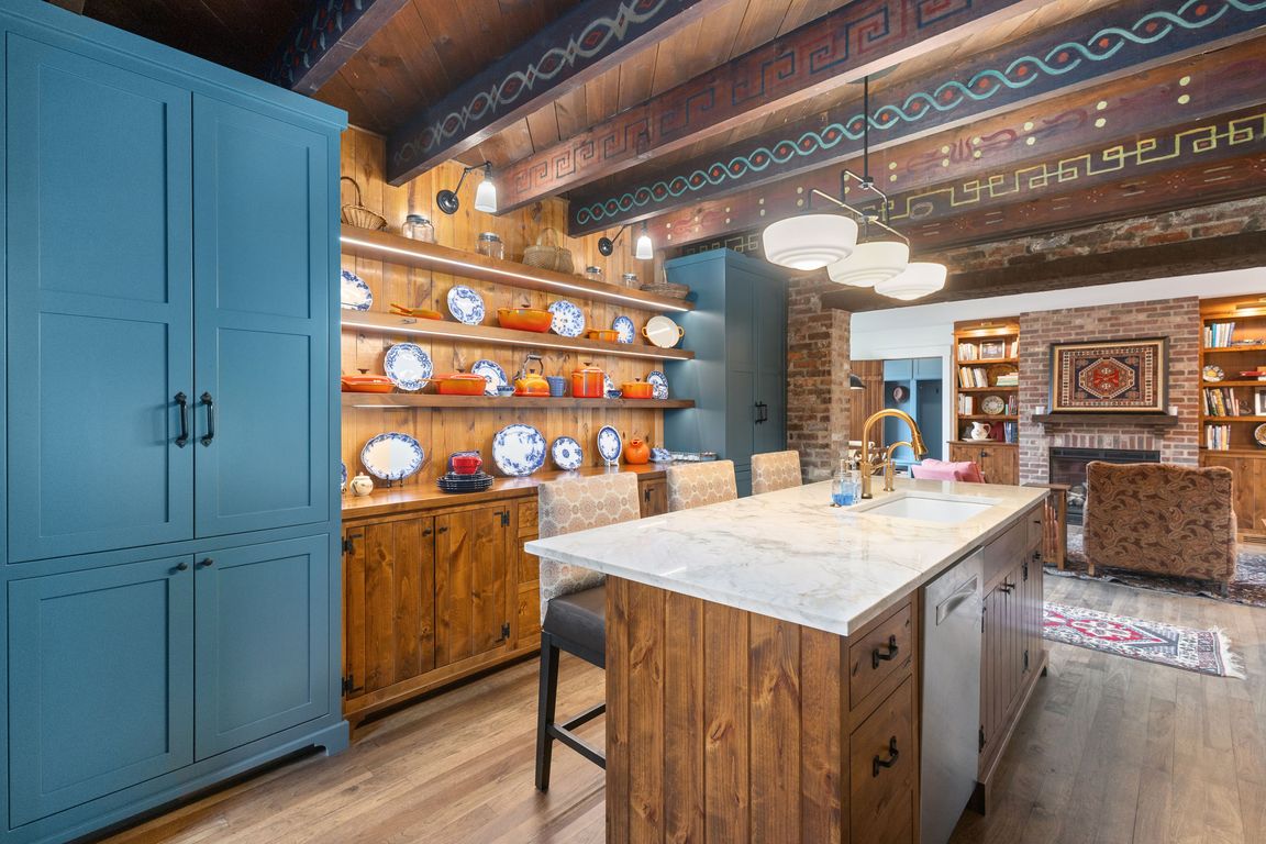 next background image