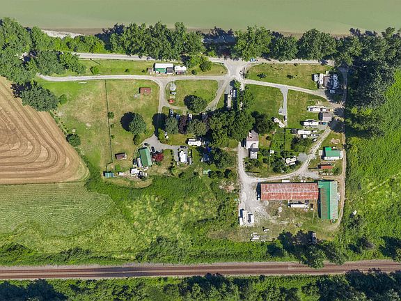 2nd image of 29464 River Rd