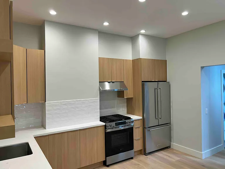 292 Church St #8 — Photo 2