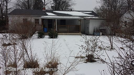 2nd image of 1924 Stevens Ave