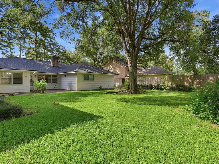 5923 Pinewood Springs Dr — Photo 19