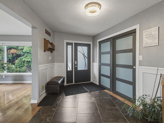 5th image of 16315 99th St NW