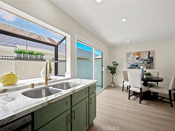 4th image of 1700 W Cerritos Ave Unit 206