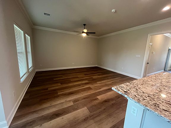 2nd image of 297 Adley Ave