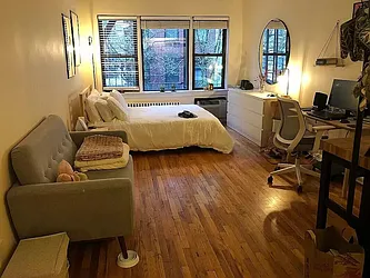 Rented by Living New York