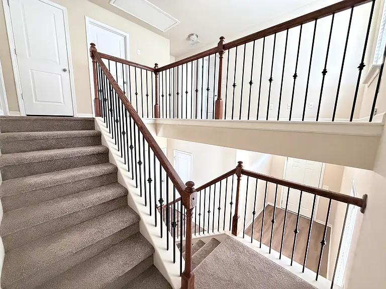206 Highland Village Ln — Photo 7