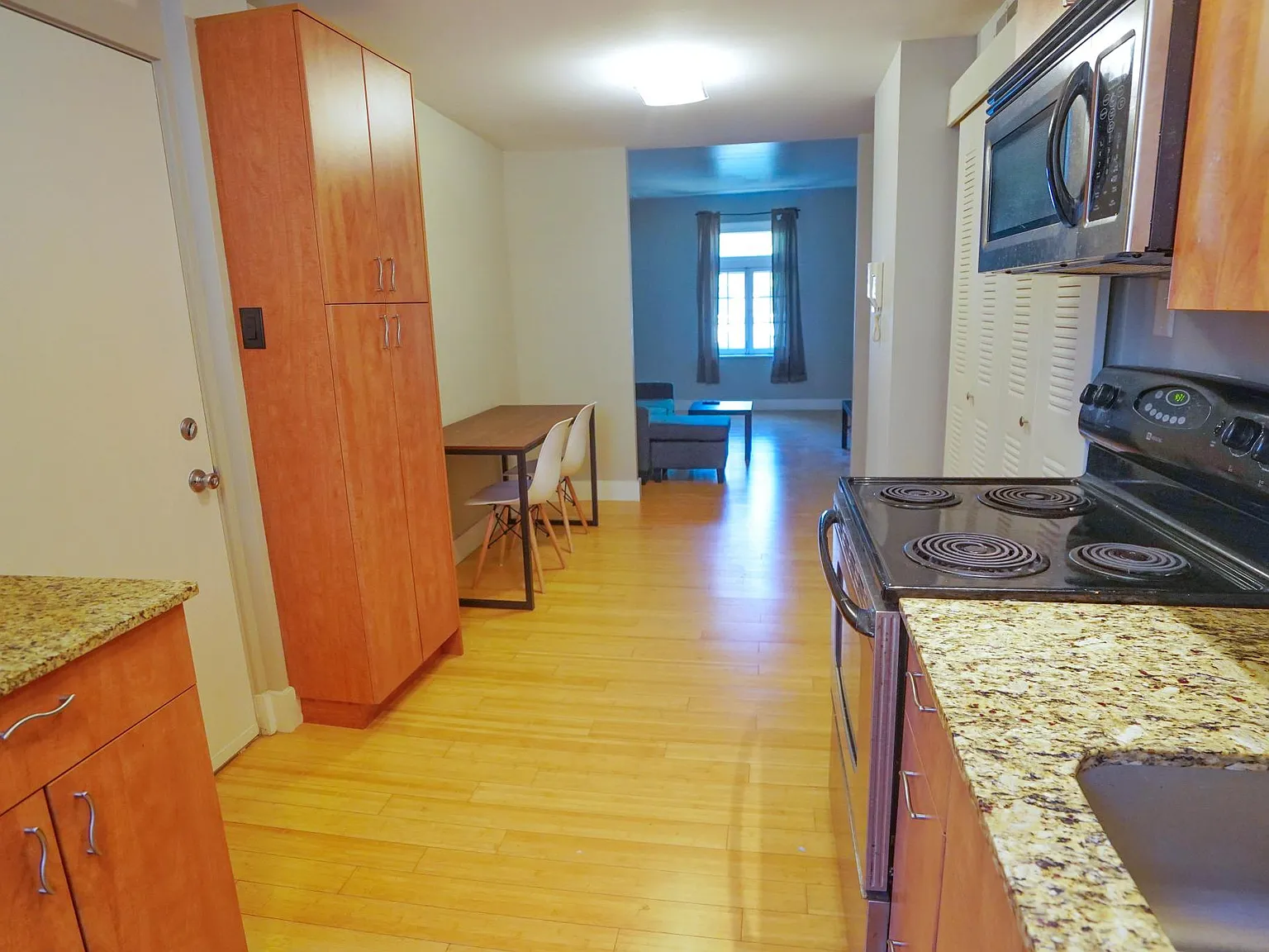 607 Westgate Ave — Photo 3