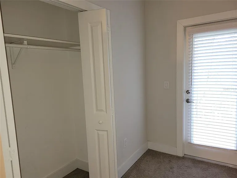 1212 S Bumby Ave — Photo 22