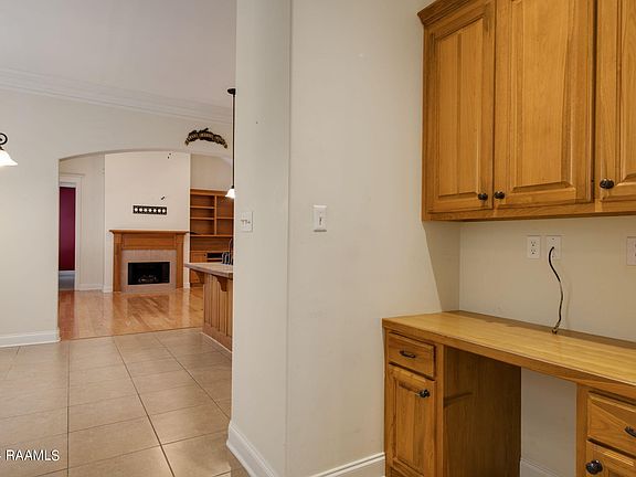 4th image of 407 Floridian Ln