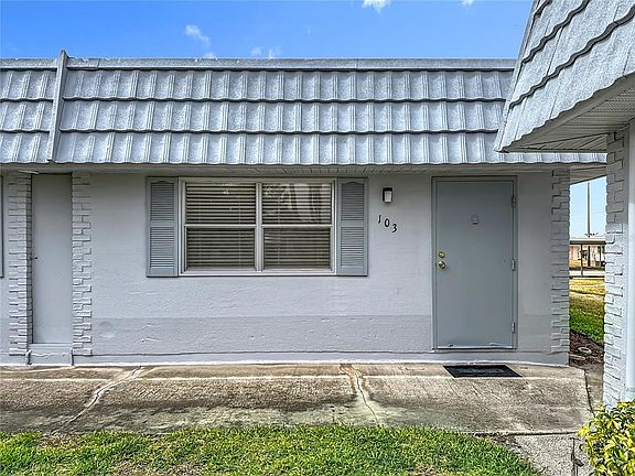 2nd image of 202 BEDFORD TRAIL #103