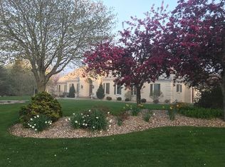 118 Lamplighter Ln, Racine, WI 53402