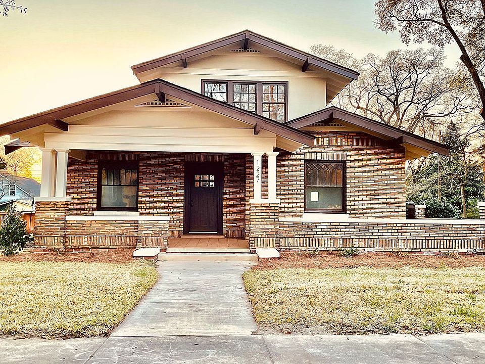 1227 Maple Street