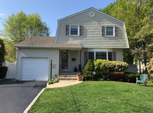 51 Garfield Pl, East Northport, NY 11731