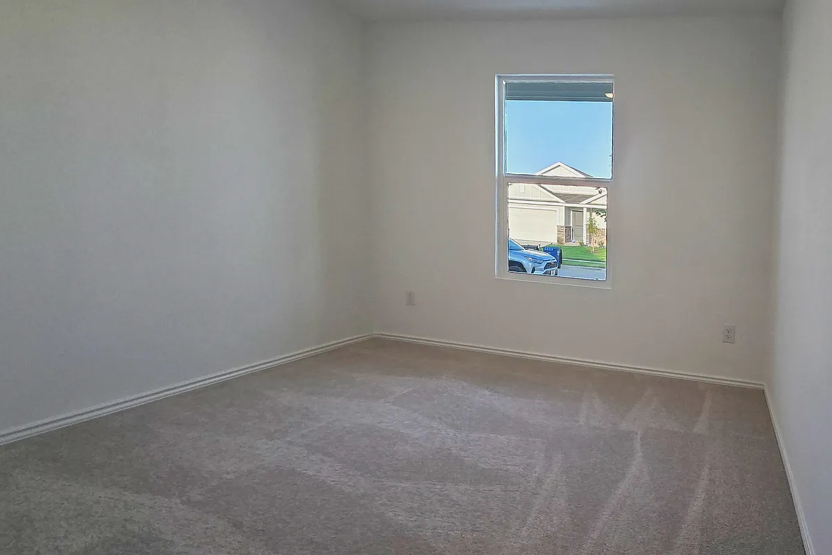 Building Photo - 5836 Crystal Water Way