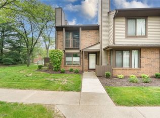 4533 Saint James Cir, Canton, OH