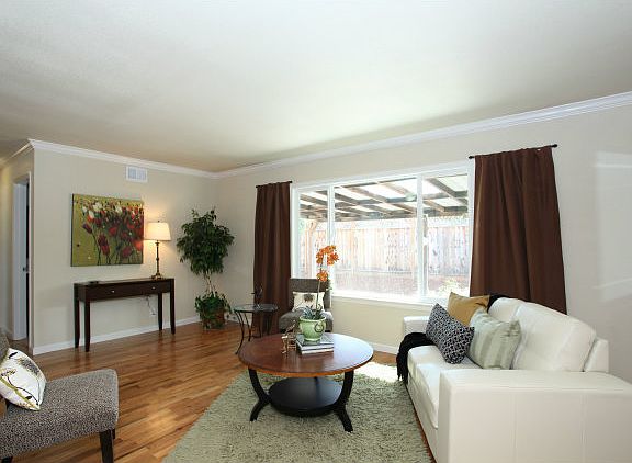 5th image of 1308 Cherry Ct