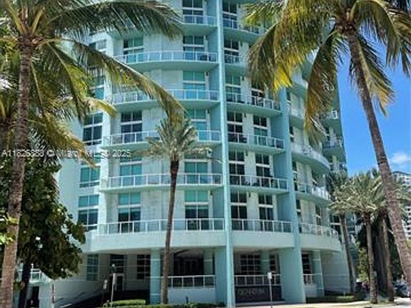 5th image of 1900 N Bayshore Dr APT 2114
