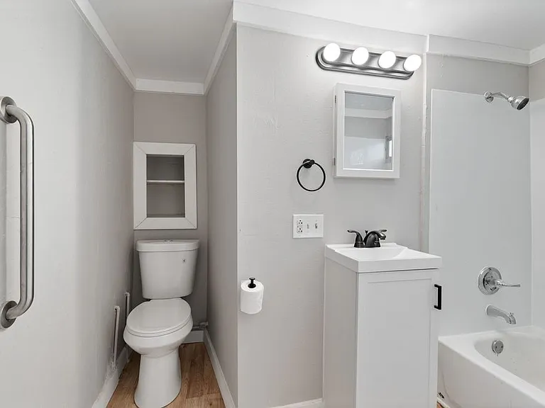 2524 Arletta St — Photo 14