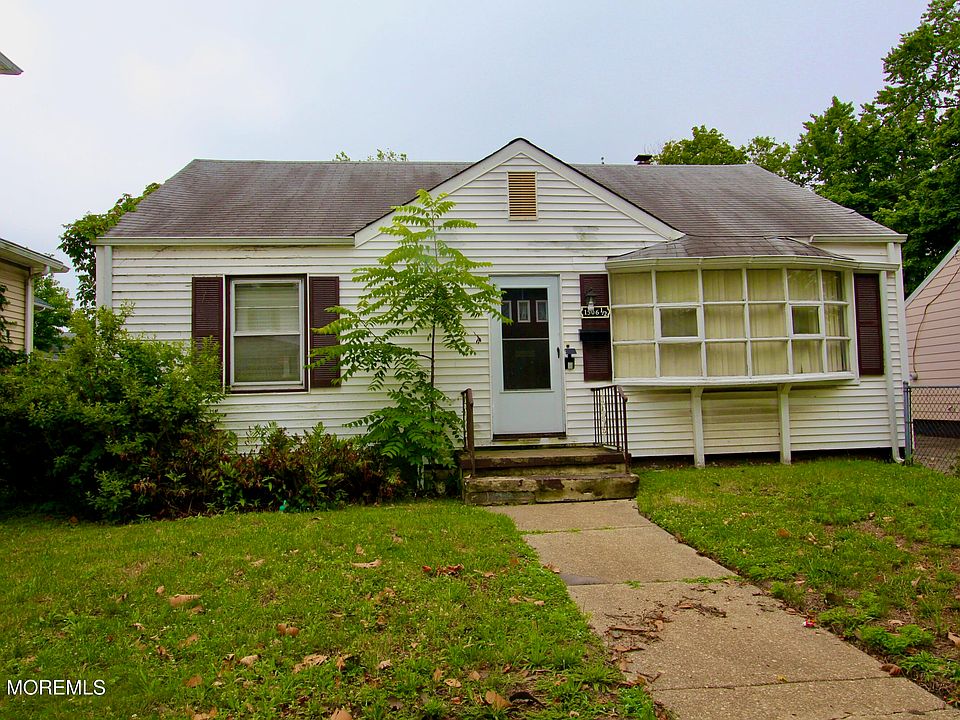1st image of 1506 1/2 Bangs Avenue