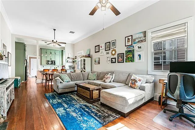 3 bed, 2.0 bath, 1432 sqft, $2,600 — Photo 2